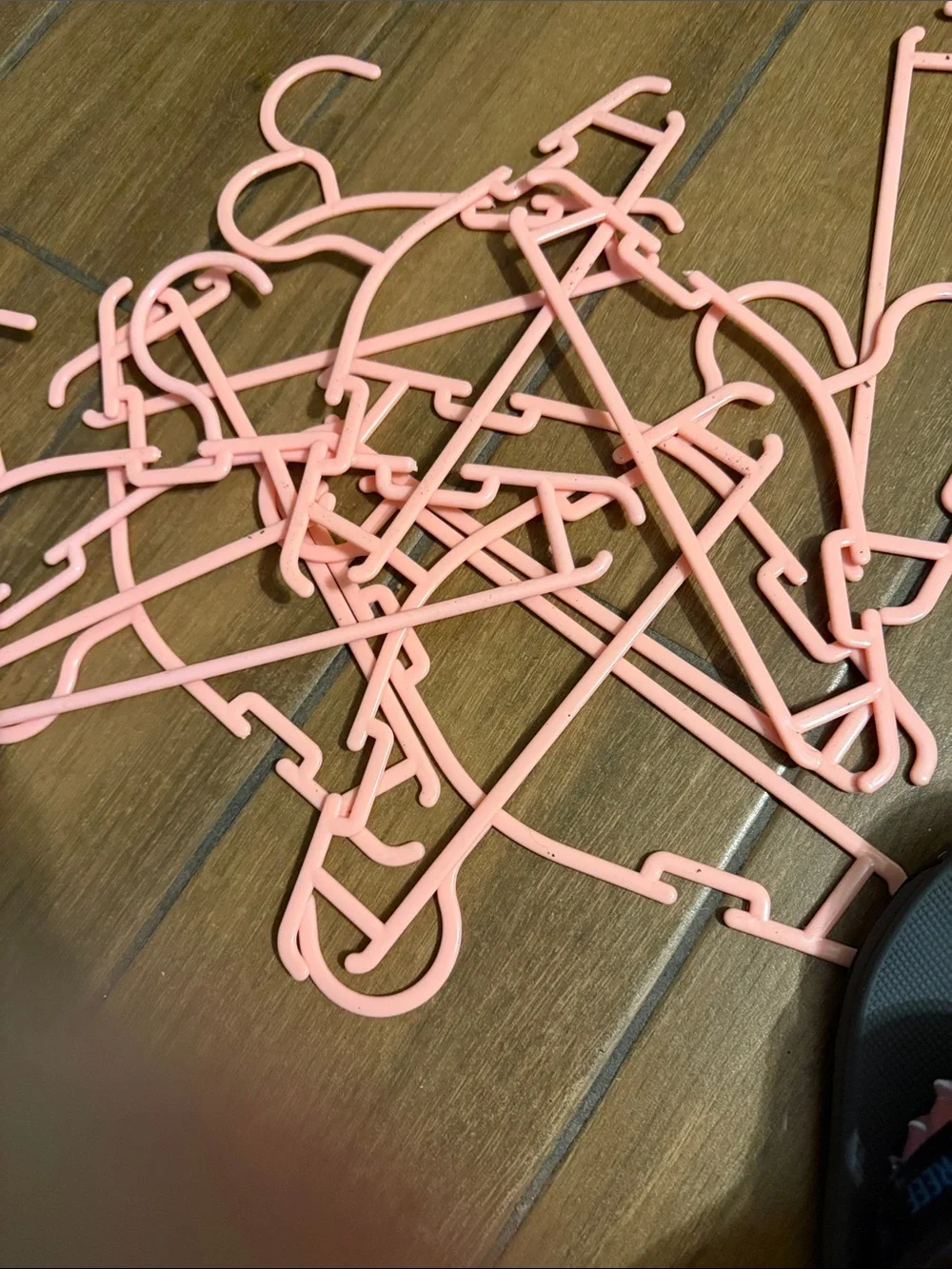 50 pink baby hangers